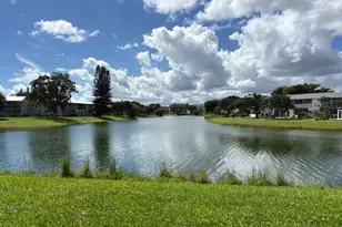 42 Kent C, West Palm Beach, FL 33417 - Photo 2