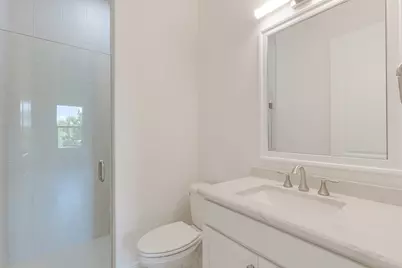 2005 Bridgepointe Circle #98, Vero Beach, FL 32967 - Photo 16