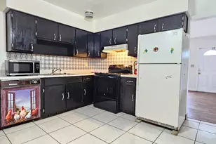 632 SW 13th St, Belle Glade, FL 33430 - Photo 8