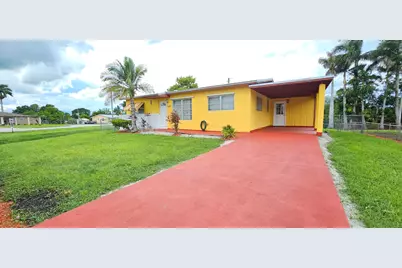 632 SW 13th Street, Belle Glade, FL 33430 - Photo 2