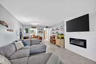 200 Waterway Dr S, Lantana, FL 33462 - Photo 10