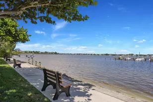 825 Center St, Jupiter, FL 33458 - Photo 42