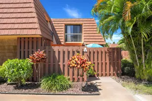 825 Center St, Jupiter, FL 33458 - Photo 2