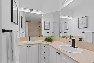 687 Hibiscus St, West Palm Beach, FL 33401 - Photo 24