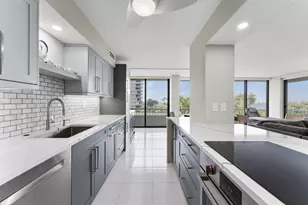 5510 N Ocean Dr, West Palm Beach, FL 33404 - Photo 1