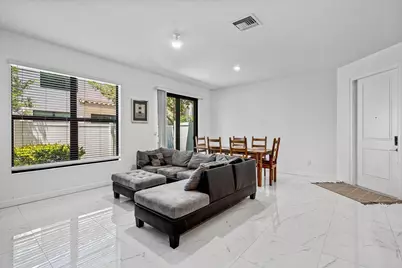 4111 Plum Tree Lane, Riviera Beach, FL 33410 - Photo 10