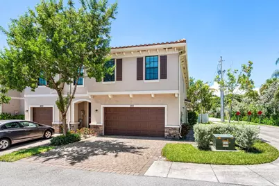 4111 Plum Tree Lane, Riviera Beach, FL 33410 - Photo 2