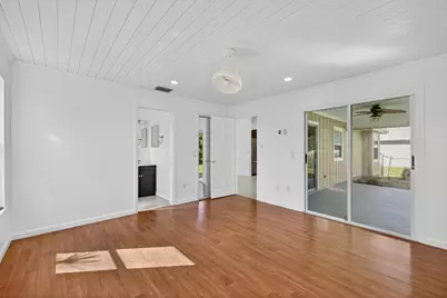 2273 SE Melaleuca Boulevard, Port Saint Lucie, FL 34952 - Photo 14