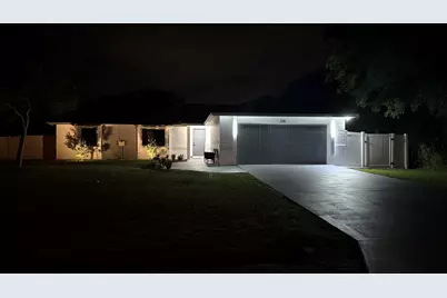 248 SE Fallon Drive, Port Saint Lucie, FL 34983 - Photo 2