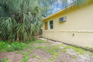 4301 Pinewood Ave, West Palm Beach, FL 33407 - Photo 24