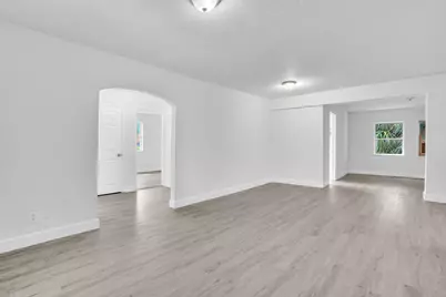 4301 Pinewood Avenue, West Palm Beach, FL 33407 - Photo 8