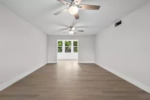 2601 NE 3rd Ct, Boynton Beach, FL 33435 - Photo 8