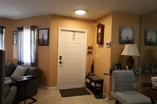 881 NW 208th Dr, Pembroke Pines, FL 33029 - Photo 16