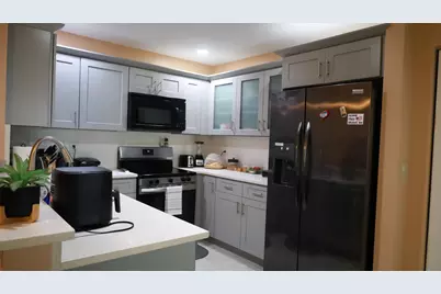 881 NW 208th Drive, Pembroke Pines, FL 33029 - Photo 28