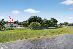 8 Woodbrook Cir, West Palm Beach, FL 33401 - Photo 2