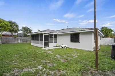 1915 Eucalyptus Avenue, Fort Pierce, FL 34949 - Photo 48