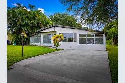 2904 SE Bamboo Street, Stuart, FL 34997 - Photo 2