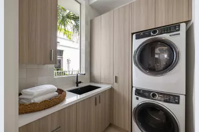 812 Palm Trail, Delray Beach, FL 33483 - Photo 20