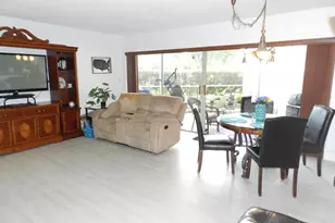 7 Greenway Village N, Royal Palm Beach, FL 33411 - Photo 6