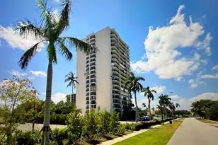 2425 Presidential Way, West Palm Beach, FL 33401 - Photo 34