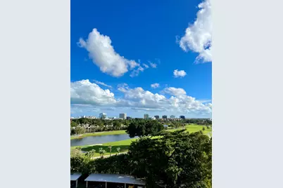 2425 Presidential Way #806, West Palm Beach, FL 33401 - Photo 4