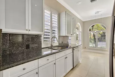 229 E Tall Oaks Circle, Palm Beach Gardens, FL 33410 - Photo 18