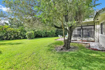 7962 Cloverfield Circle, Boca Raton, FL 33433 - Photo 6