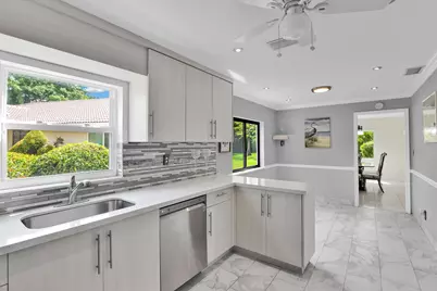 7962 Cloverfield Circle, Boca Raton, FL 33433 - Photo 22