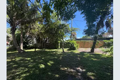 1010 Mayflower Road, Fort Pierce, FL 34950 - Photo 18