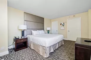 2670 E Sunrise Blvd, Fort Lauderdale, FL 33304 - Photo 16