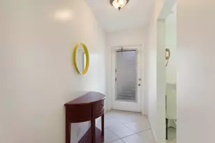 857 Worcester Ln, Lake Worth, FL 33467 - Photo 4