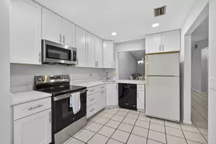 2641 Gately Dr W, West Palm Beach, FL 33415 - Photo 18