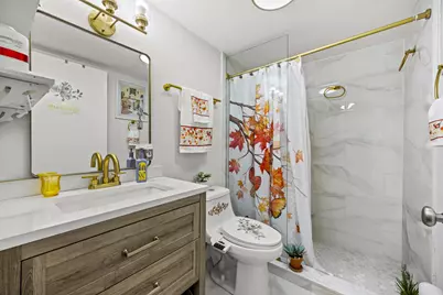 200 Village Green Circle E #202, Lake Worth Beach, FL 33461 - Photo 14