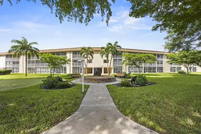 200 Village Green Circle E #202, Lake Worth Beach, FL 33461 - Photo 24