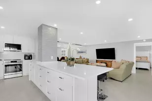 5380 N Ocean Dr, Singer Island, FL 33404 - Photo 14