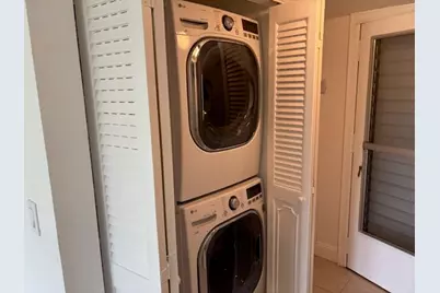 3871 Via Poinciana #104, Lake Worth, FL 33467 - Photo 18