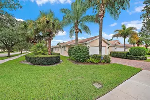 8431 SE Retreat Dr, Hobe Sound, FL 33455 - Photo 1