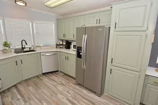 8483 Filifera Ct, Port Saint Lucie, FL 34952 - Photo 6