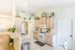 9134 Oviedo St, Sebring, FL 33872 - Photo 4