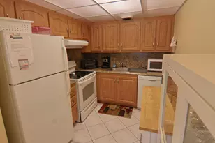 31 Richmond D, Deerfield Beach, FL 33442 - Photo 8