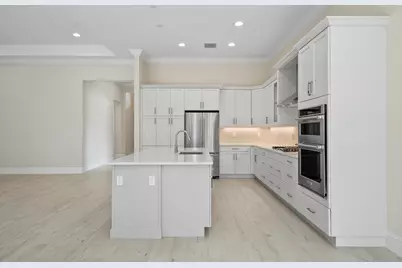4232 Montagu Avenue, Vero Beach, FL 32967 - Photo 6