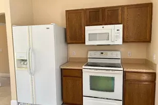 355 SW Fairway Ave, Port Saint Lucie, FL 34983 - Photo 6