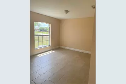 355 SW Fairway Avenue, Port Saint Lucie, FL 34983 - Photo 4