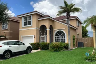 7835 Springfield Lake Dr, Lake Worth, FL 33467 - Photo 1