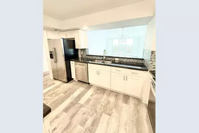 1150 Hillsboro Mile #707, Pompano Beach, FL 33062 - Photo 4