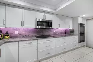 13400 Polo Rd W, Wellington, FL 33414 - Photo 14