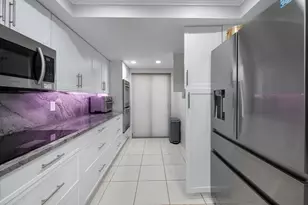 13400 Polo Rd W, Wellington, FL 33414 - Photo 10