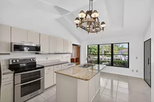 8879 SE Hawksbill Way, Hobe Sound, FL 33455 - Photo 32