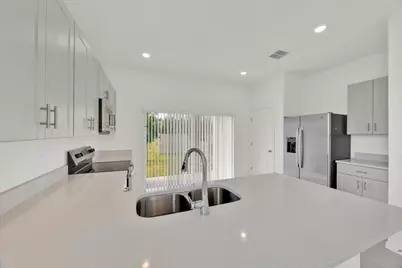 3045 Skyline Loop, Kissimmee, FL 34758 - Photo 4