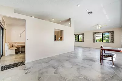 8421 Bonita Isle Drive, Lake Worth, FL 33467 - Photo 16